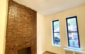 1 bed, 1 bath, $2,775, Unit 1D