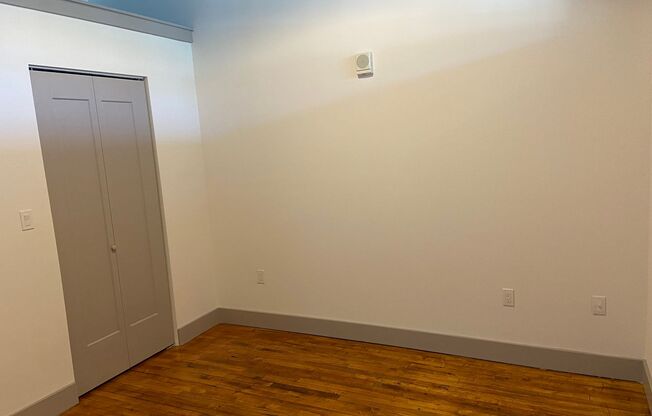 2 beds, 1 bath, 955 sqft, $1,895, Unit 209