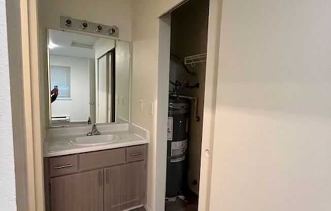 3 beds, 2 baths, 1,086 sqft, $2,011, Unit P-167