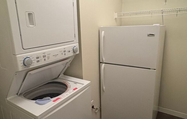 4 beds, 2 baths, 1,246 sqft, $3,300, Unit 306