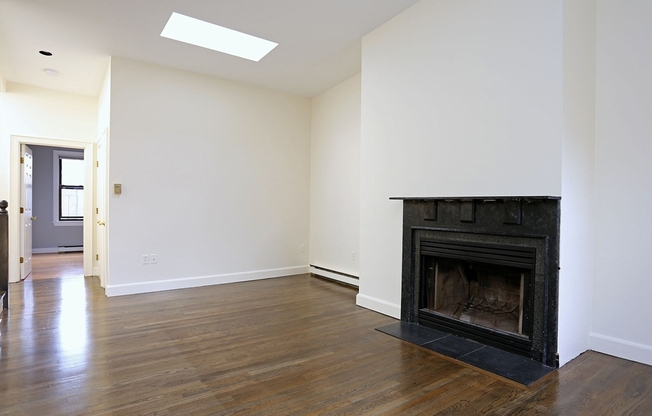 25 HANSON ST