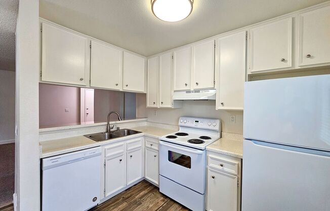 Lake Meadows Apartments!