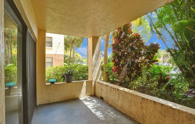 2 beds, 2 baths, $2,000, Unit APARTMENT 407