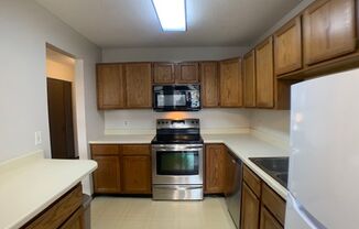 2 beds, 2 baths, $1,395, Unit #133