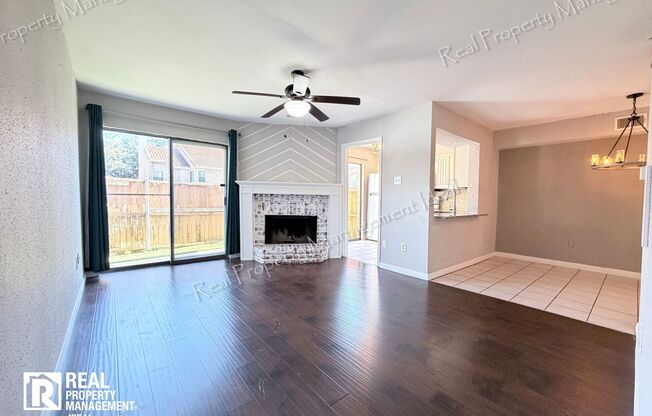 835 DUBLIN DR
