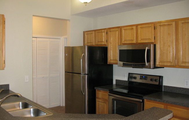 2 beds, 2 baths, $1,695