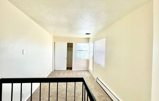 1 bed, 1 bath, 695 sqft, $900, Unit H210