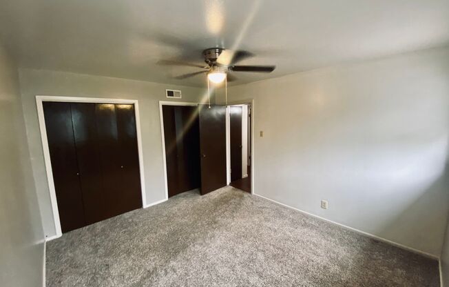 2 beds, 1 bath, 850 sqft, $1,199, Unit 14