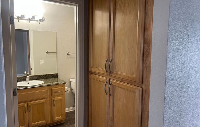1 bed, 1 bath, 700 sqft, $2,310, Unit G-11