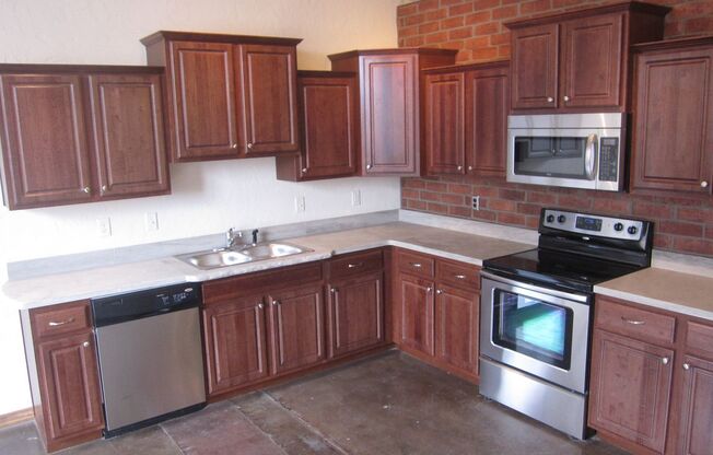 2 beds, 2 baths, 1,187 sqft, $1,350, Unit AW 115