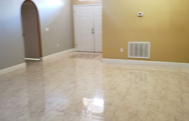 3 Bedroom, 2 Bath Single Family Home For Rent at 26 Justin Drive Apopka, FL 32712