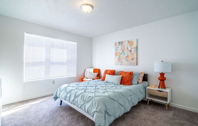 2 beds, 2 baths, 923 sqft, $1,375, Unit 484-1707