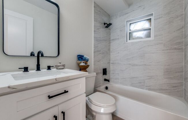 1 bed, 1 bath, 750 sqft, $1,275, Unit 116