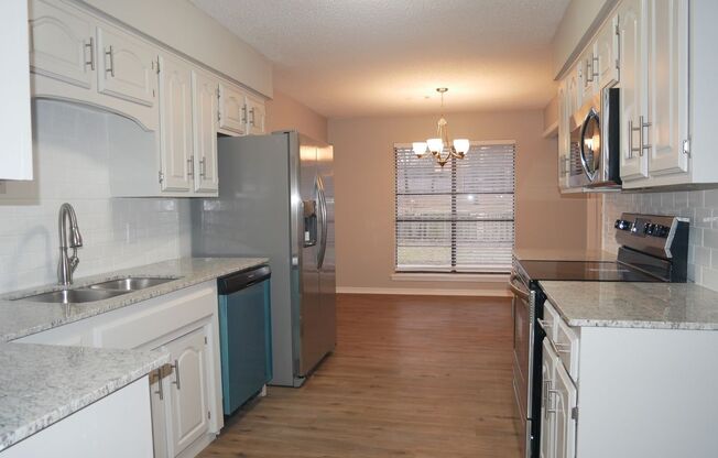 3 beds, 2 baths, $1,595