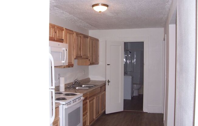 2bd / 1ba House