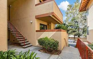 20677 CELESTE CIR