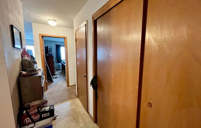 1 bed, 1 bath, $1,015, Unit 27