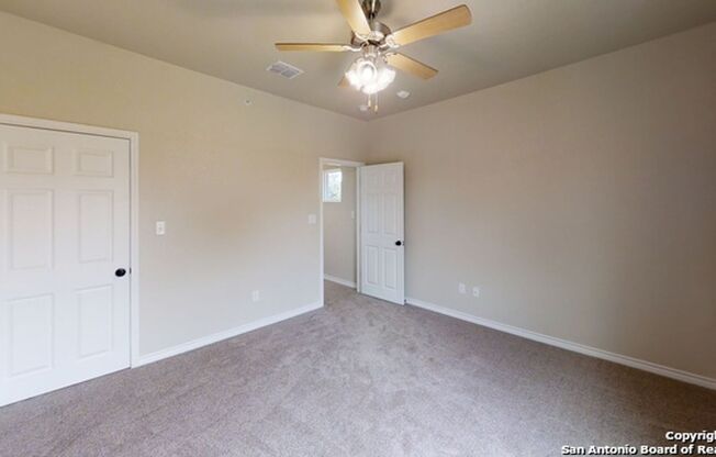 2 beds, 2 baths, $1,600