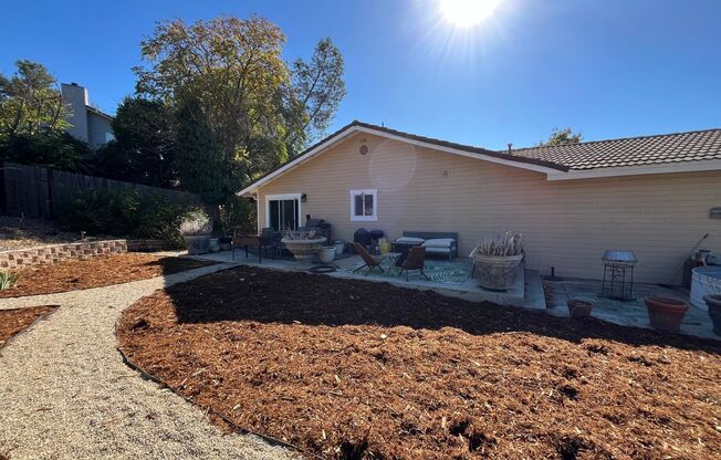 Paso's Gem! Single level 4 Bedroom Lots of Amenities, in Paso Robles!