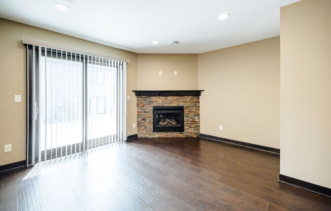 2 beds, 1.5 baths, 1,080 sqft, $1,875, Unit 3324
