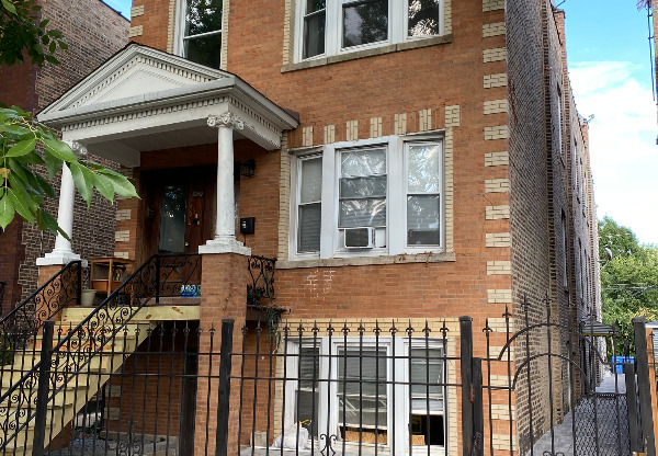 3229 N Hamlin Ave