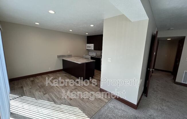 4401 S 27 ST