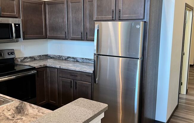 Studio, 1 bath, 687 sqft, $895, Unit 206