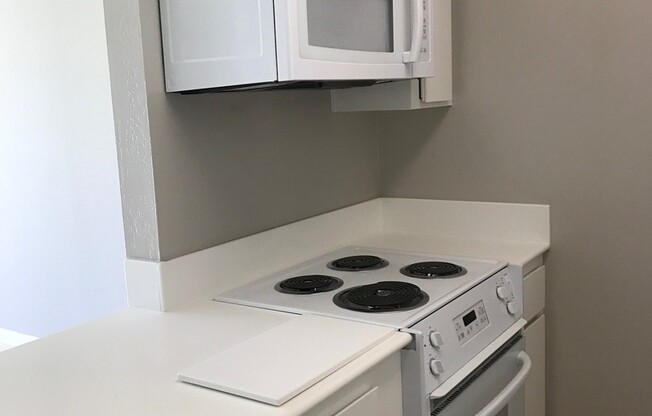 1 bed, 1 bath, 595 sqft, $2,695, Unit 210