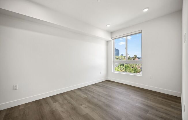 3 beds, 3 baths, 938 sqft, $3,651.43, Unit 504