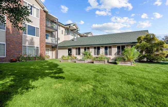 Sycamore Apartments in Walla Walla, Washington Exterior