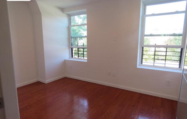 625 WALTON AVE