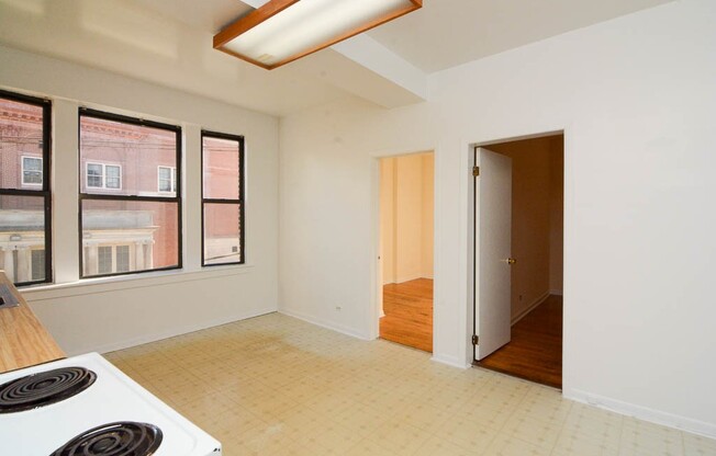 3143 MEDILL