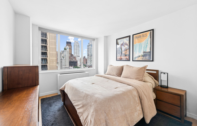 1 bed, 1 bath, $4,550, Unit 16D