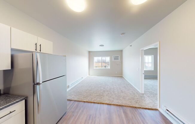 1 bed, 1 bath, 738 sqft, $920