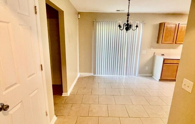 Must see this 2 Story 4 Bedroom 2.5 Bath Home in the Garden Park Neighborhood