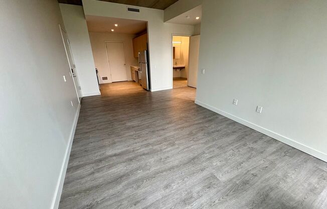 1 bed, 1 bath, 680 sqft, $2,480