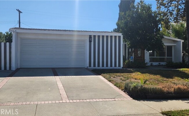 3 beds, 2 baths, 1,433 sqft, $4,500