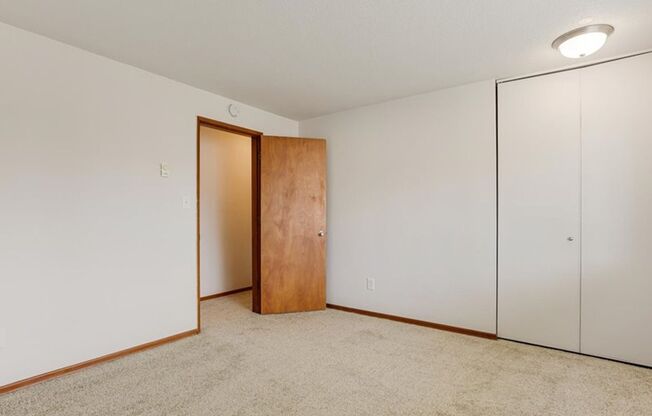 2 beds, 1.5 baths, 1,100 sqft, $1,750, Unit 35