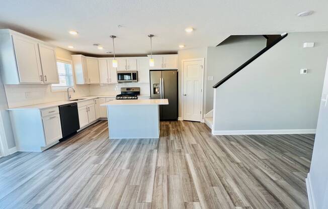 1133 MIDDLEFIELD RD