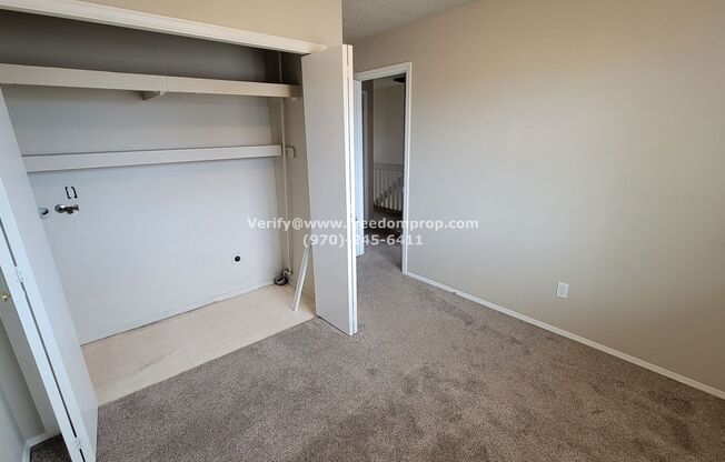 Conveniently Located 2+ Bedroom 2.5 Bath Condo/Townhouse