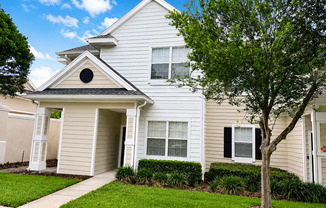 Upgraded 2Bedrooms/2Baths condo in a vibrant lifestyle Winter Garden community!