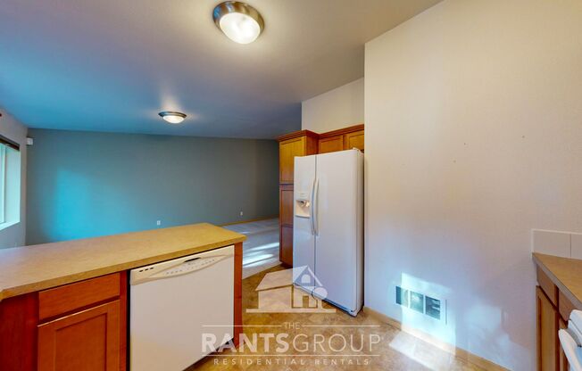 2 beds, 1 bath, $2,000