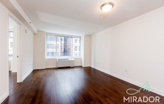 1 bed, 1 bath, $5,500, Unit 812