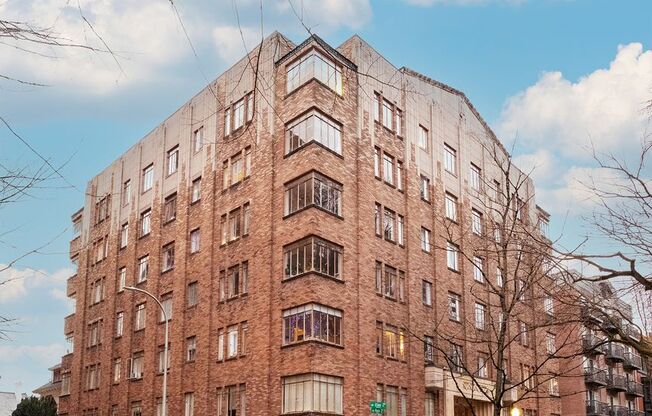JEANNE MANOR APARTMENTS (JEAN01)