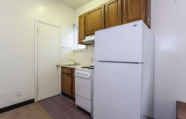 Studio, 1 bath, 237 sqft, $1,419, Unit 1325-6