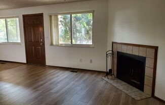 2 beds, 1 bath, 800 sqft, $1,050, Unit 5538