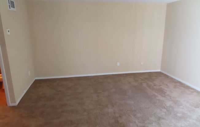 Two Bedroom townhome in the Oak Park / Lemon Grove area of San Diego