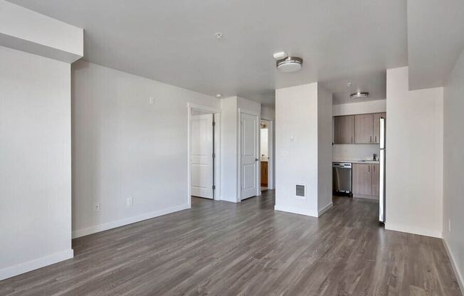 2 beds, 1 bath, 645 sqft, $1,820, Unit 409