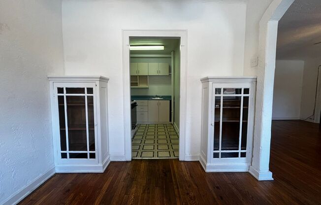 Studio, 1 bath, 467 sqft, $1,250, Unit King Edward Annex  23