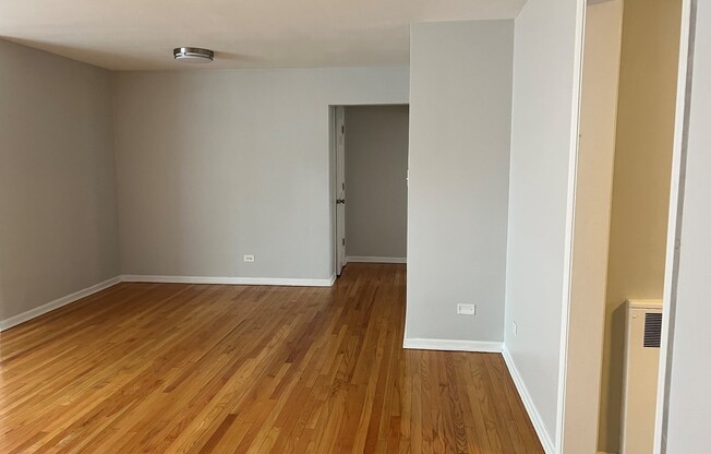 2609 W FITCH AVE